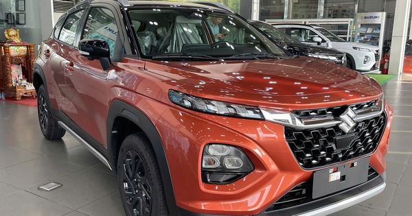 Suzuki Fronx ‘hụt hơi’ trong phân khúc dù liên tục giảm giá sau ra mắt: Doanh số xếp cuối bảng, chỉ bằng nửa mục tiêu đề ra