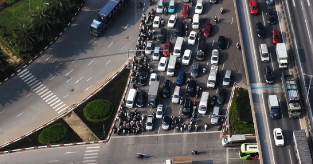 Hình ảnh xe cộ ngăn nắp trên phố Hà Nội sau khi hơn 1.800 camera AI đi vào hoạt động