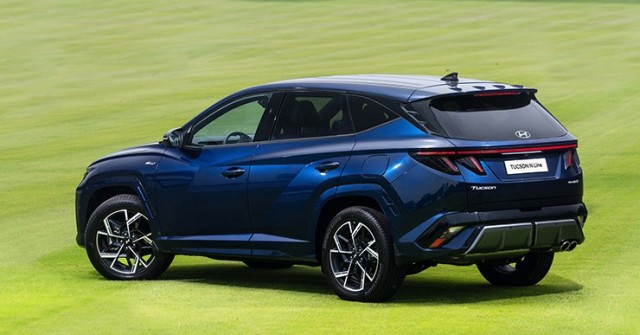 Giá xe Hyundai Tucson lăn bánh kèm ưu đãi tháng 12/2025